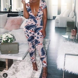 MISSGUIDED JUMPSUIT • sz 6 • NWT